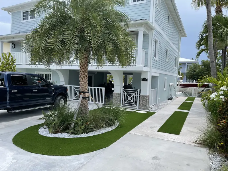 Finished: canal-front lawn in Lower Matecumbe Key, FL, photo 4 of 8
