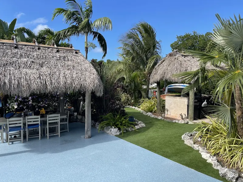 Finished: resort lawn & pool in Marathon, FL, photo 7 of 9
