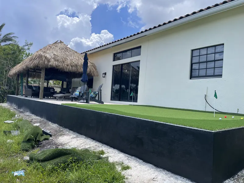 Finished: canal-side putting green in Pembroke Pines, FL, photo 3 of 8