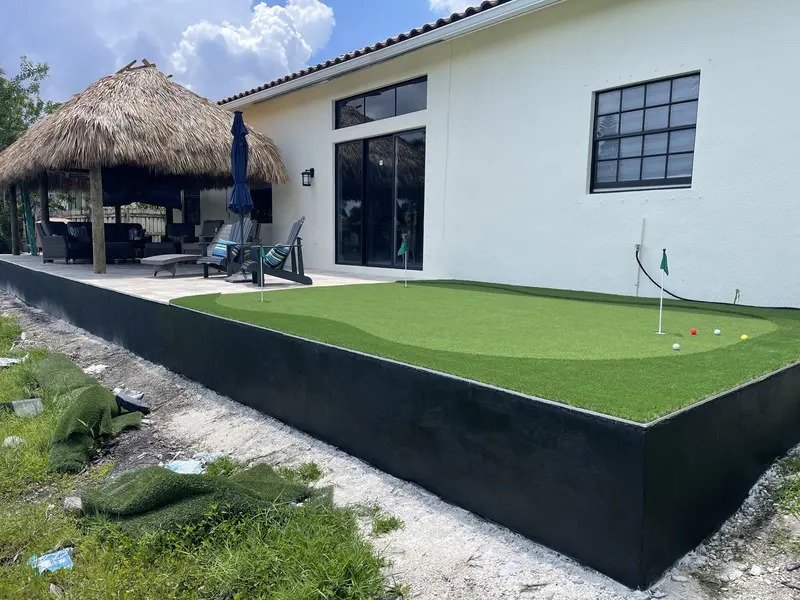Finished: canal-side putting green in Pembroke Pines, FL, photo 4 of 8